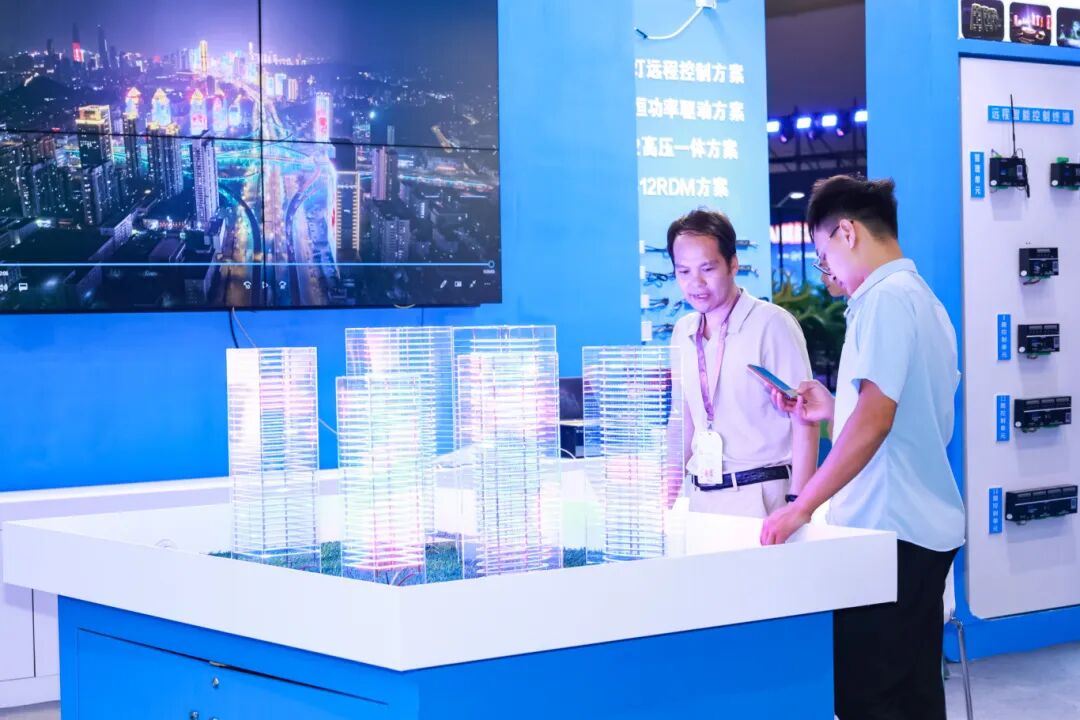1760946523929536.jpg 微信图片_20251020145917.jpg